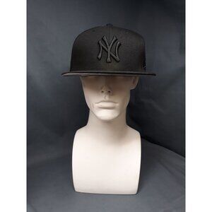 New Era 59Fifty Men's Fitted New York Yankees Hat Black Size 7 5/8 NEW!
